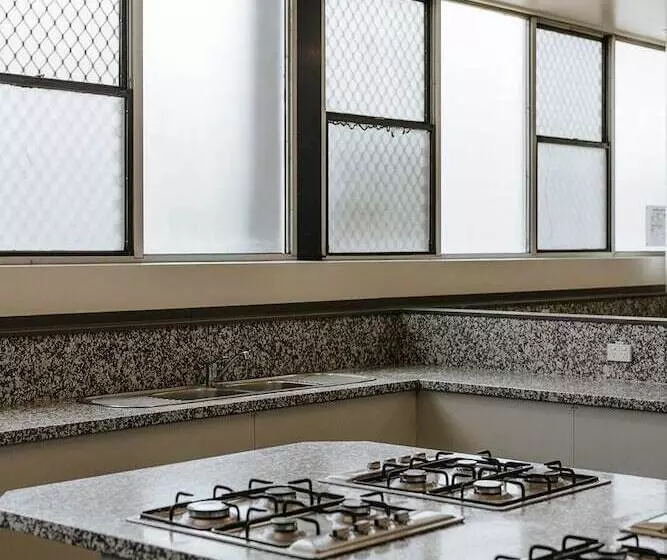 ホテル Canberra Accommodation Centre