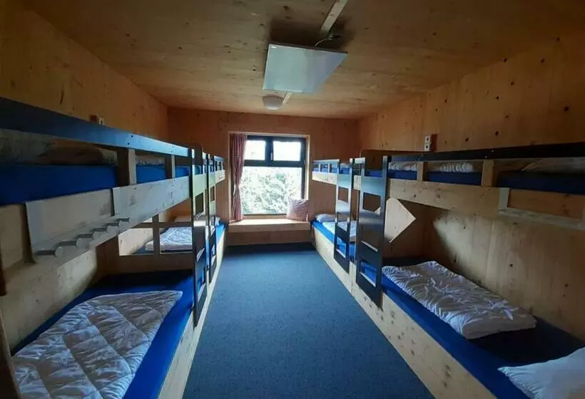 Hotelli Jugendgästehaus Gerlosplatte