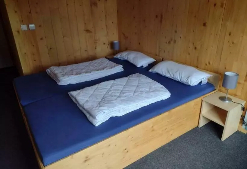 Hotelli Jugendgästehaus Gerlosplatte