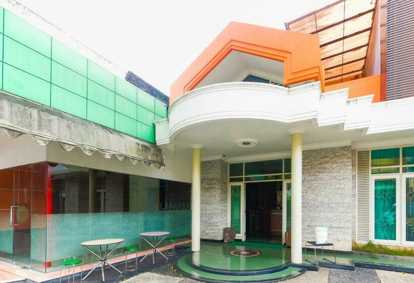 Hotel Oyo 90788 Nillo