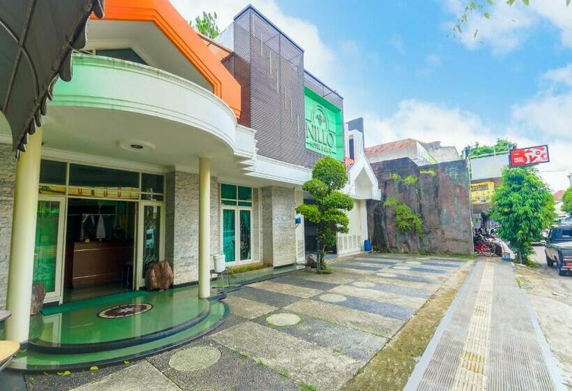 Hotel Oyo 90788 Nillo