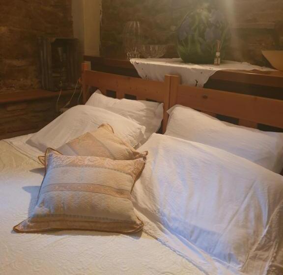 ペンション Helga S House Una Finestra Sul Borgo