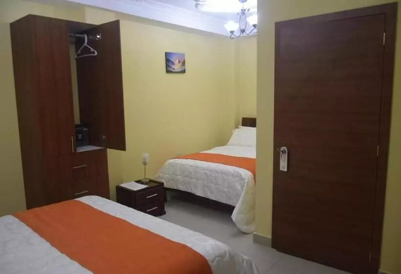 هاستل Olan´s Hotel Group