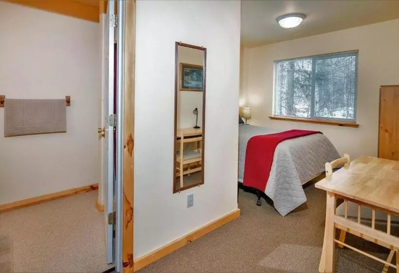 ユースホステル Talkeetna Hideaway