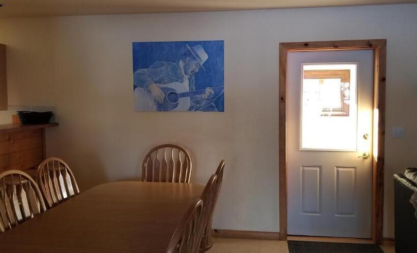 Hostel Talkeetna Hideaway