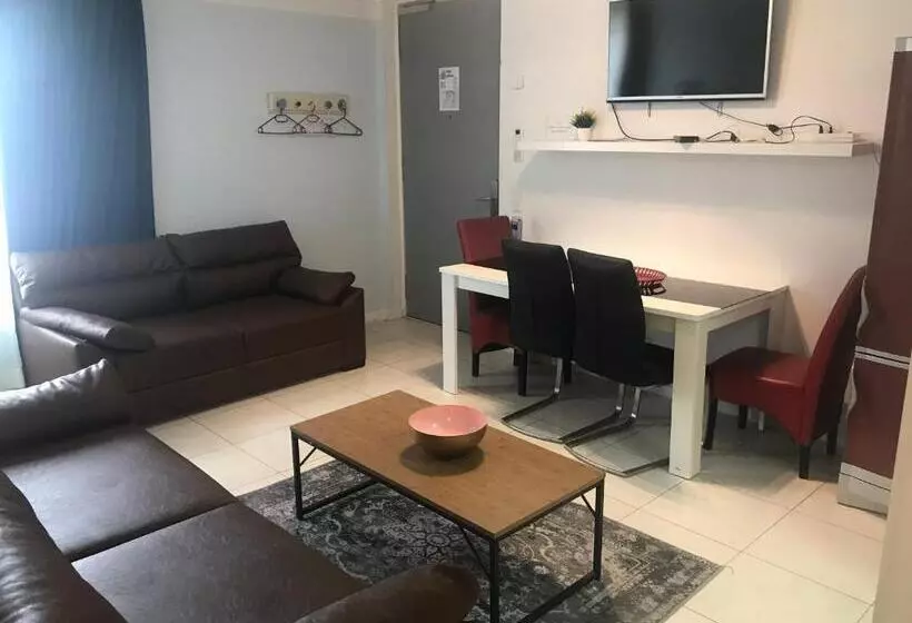 Baynunah Suites Apart