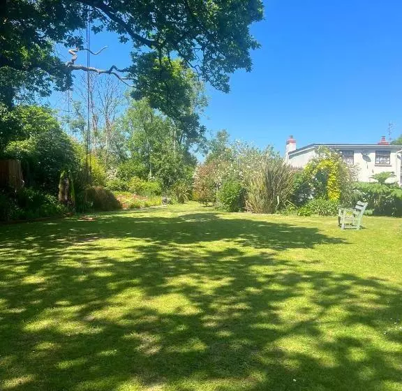 ベッドアンドブレックファースト Broadmoor Farm