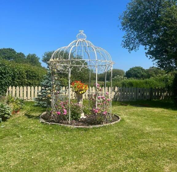 ベッドアンドブレックファースト Broadmoor Farm