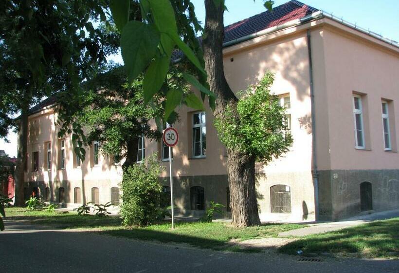 بنسيون Bercsényi Vendégház