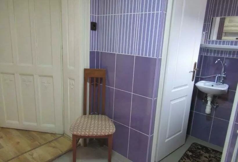 ペンション Bercsényi Vendégház