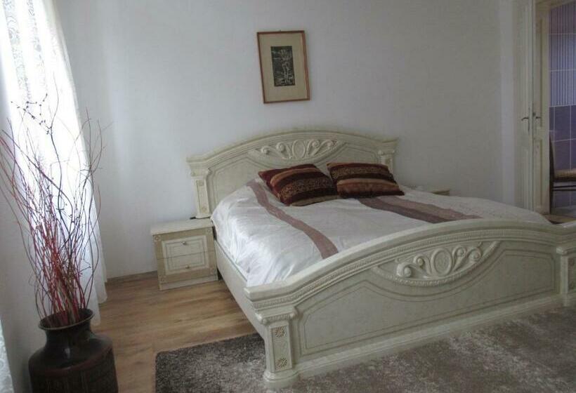 بنسيون Bercsényi Vendégház