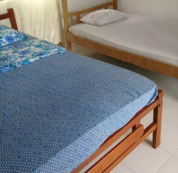 ペンション Criollo Beach Camp