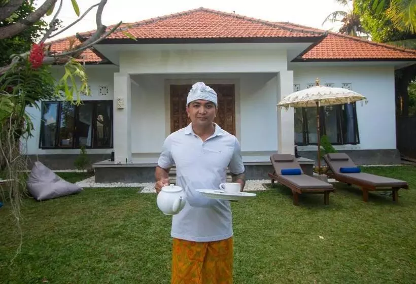 ペンション Gede House Tejakula