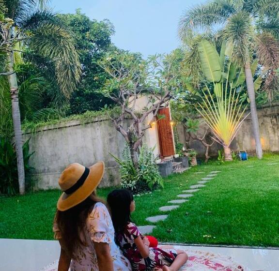 Пансион Gede House Tejakula