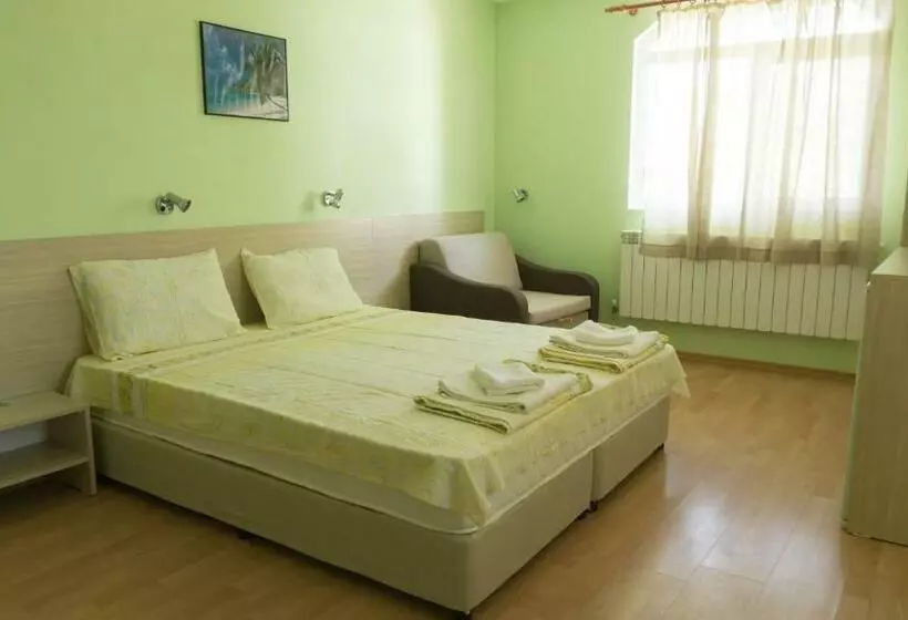پانسیون Guest House Gardeli