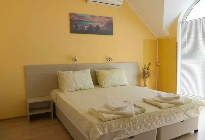 پانسیون Guest House Gardeli