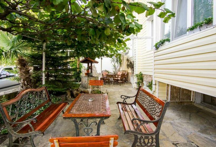 بنسيون Guest House Gardeli