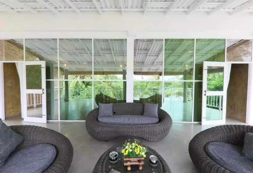 پانسیون Villa Cork