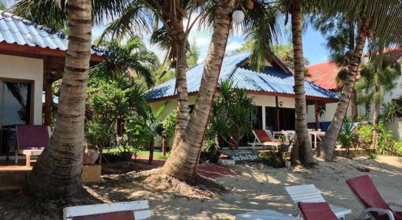 فندق Aree Beach Resort