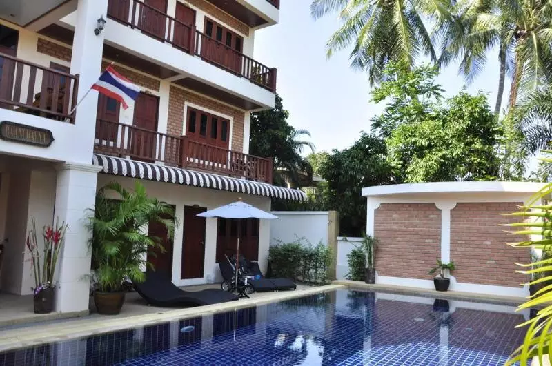 هتل Baan Chayna Lounge Resort