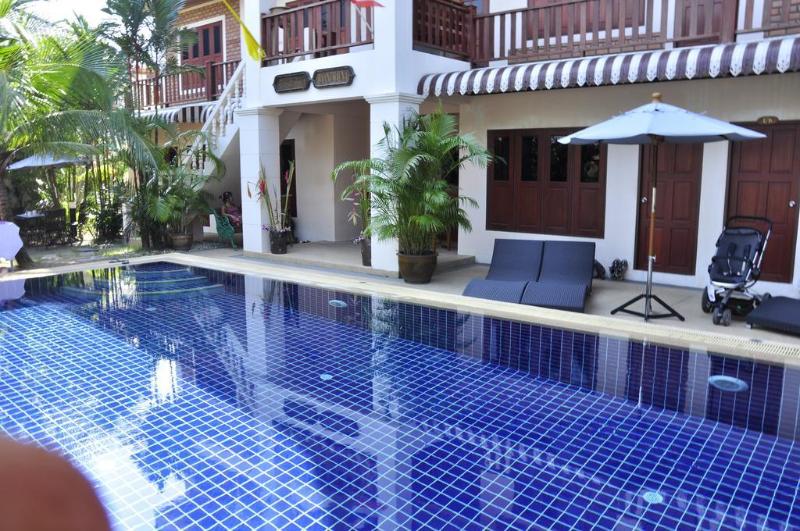 Отель Baan Chayna Lounge Resort