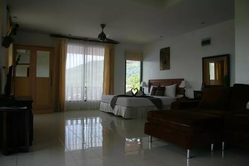 هتل Baan Chayna Lounge Resort