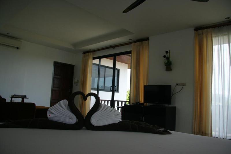 Отель Baan Chayna Lounge Resort