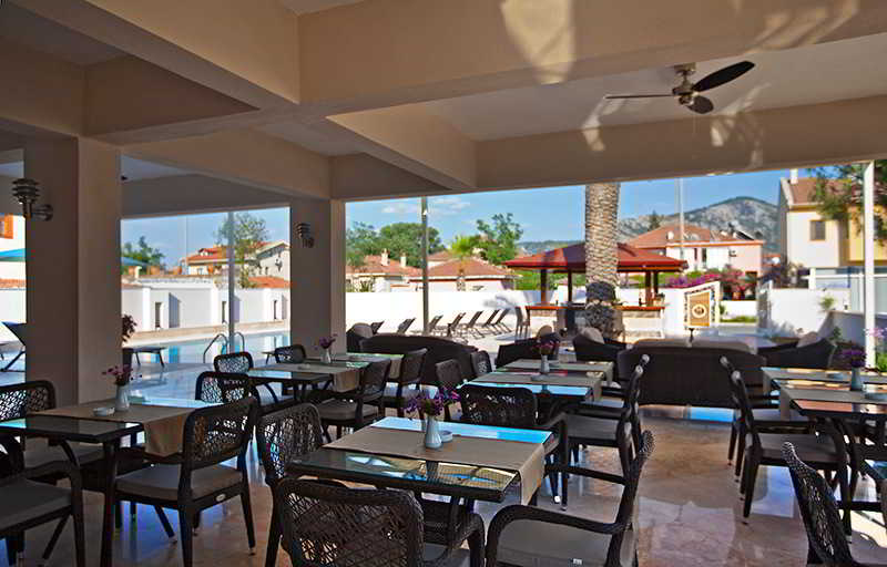 בית מלון כפרי Montana