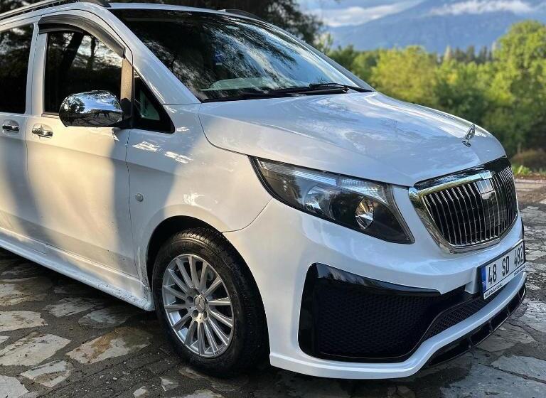 בית מלון כפרי Montana