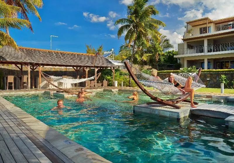 هتل Cape Point Seafront Exclusive Suites & Penthouses