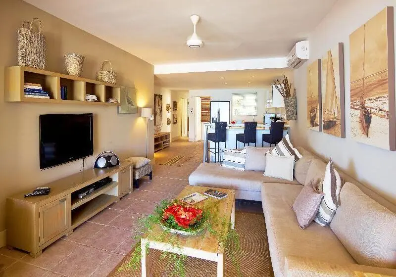 هتل Cape Point Seafront Exclusive Suites & Penthouses