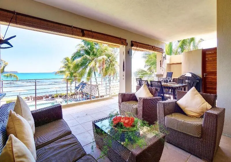 هتل Cape Point Seafront Exclusive Suites & Penthouses