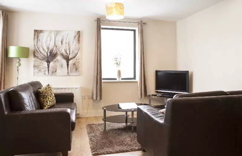 酒店 Cheltenham Plaza