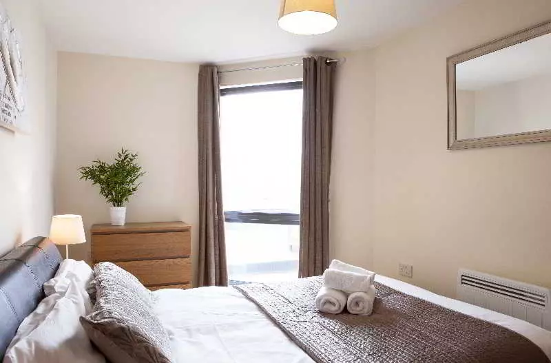 酒店 Cheltenham Plaza