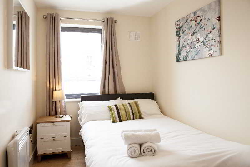 酒店 Cheltenham Plaza