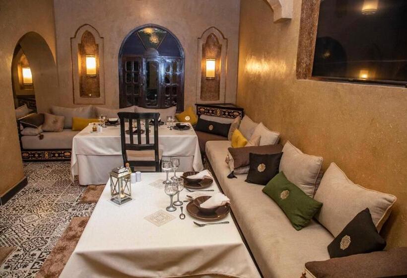 ホテル Ksar Elkabbaba Kasbah & Spa