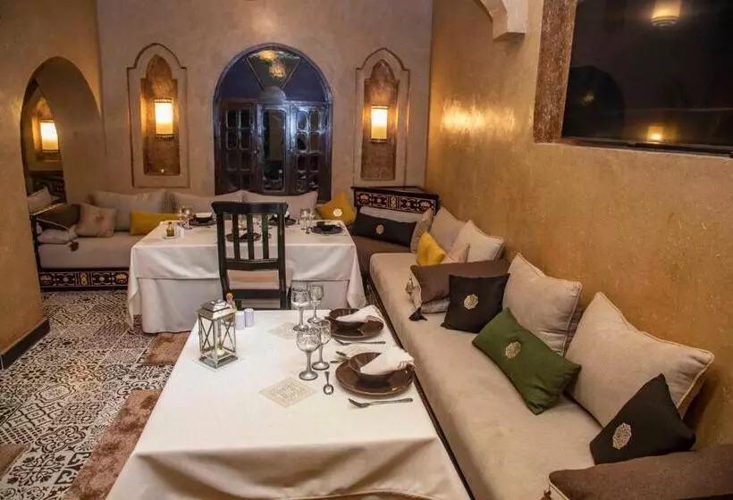 ホテル Ksar Elkabbaba Kasbah & Spa