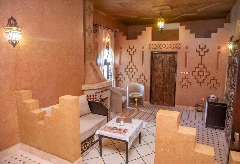 ホテル Ksar Elkabbaba Kasbah & Spa