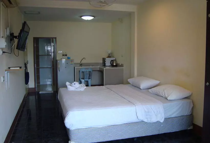 Отель Pandia House