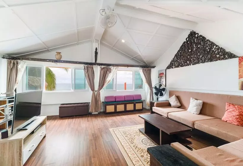 호텔 Rich Resort Beachside