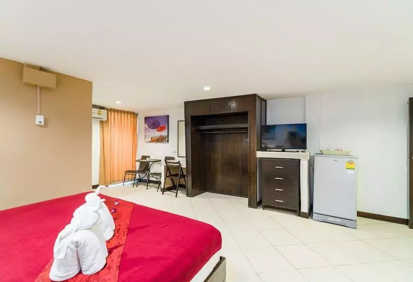 호텔 Rich Resort Beachside