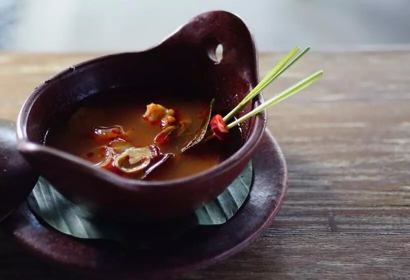 Hotel The Inn By Sunsethouse