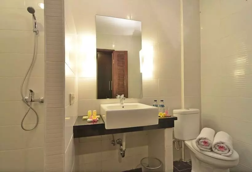 Hotel The Inn By Sunsethouse