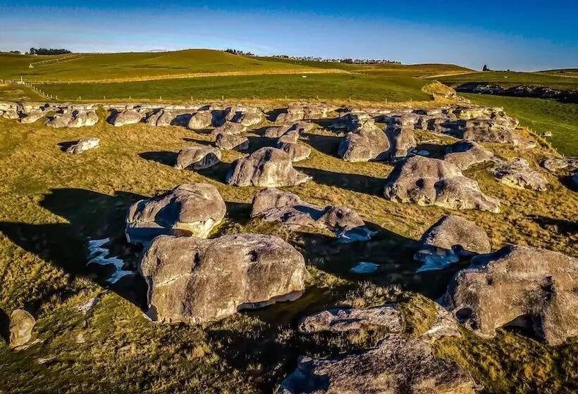هتل The Mews Oamaru
