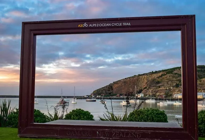 هتل The Mews Oamaru