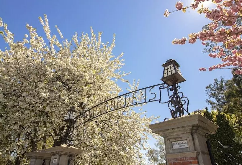 هتل The Mews Oamaru