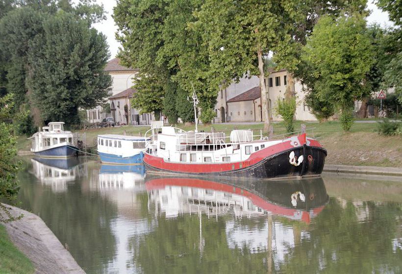 Venice Country Apartments