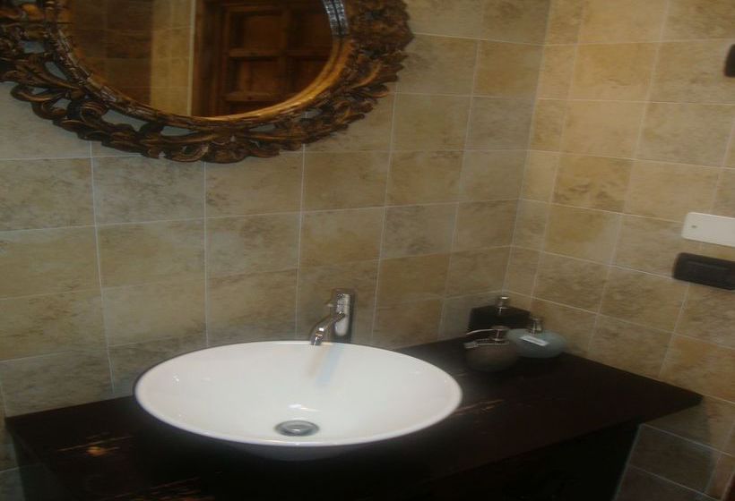 Venice Country Apartments