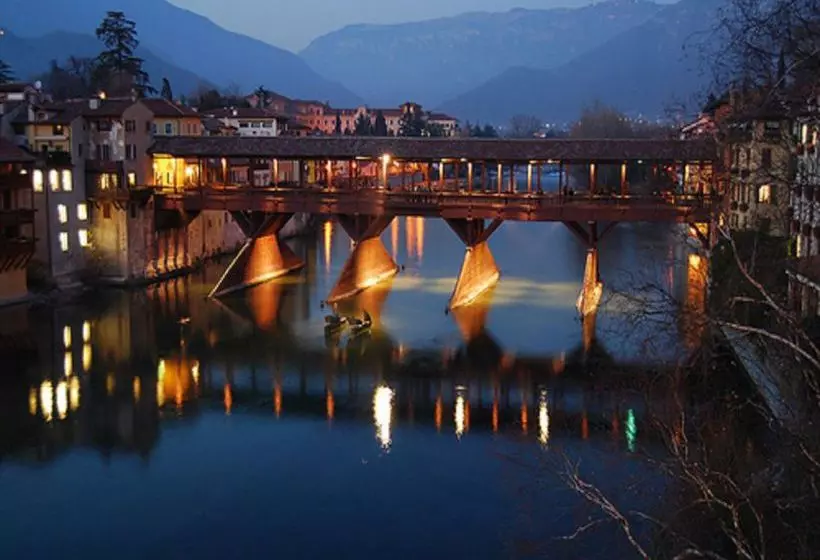 Venice Country Apartments