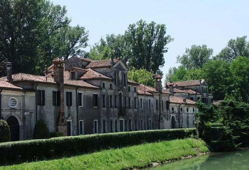 Venice Country Apartments